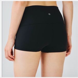 LuLulemon Athletica Boogie Shorts - Black (2)